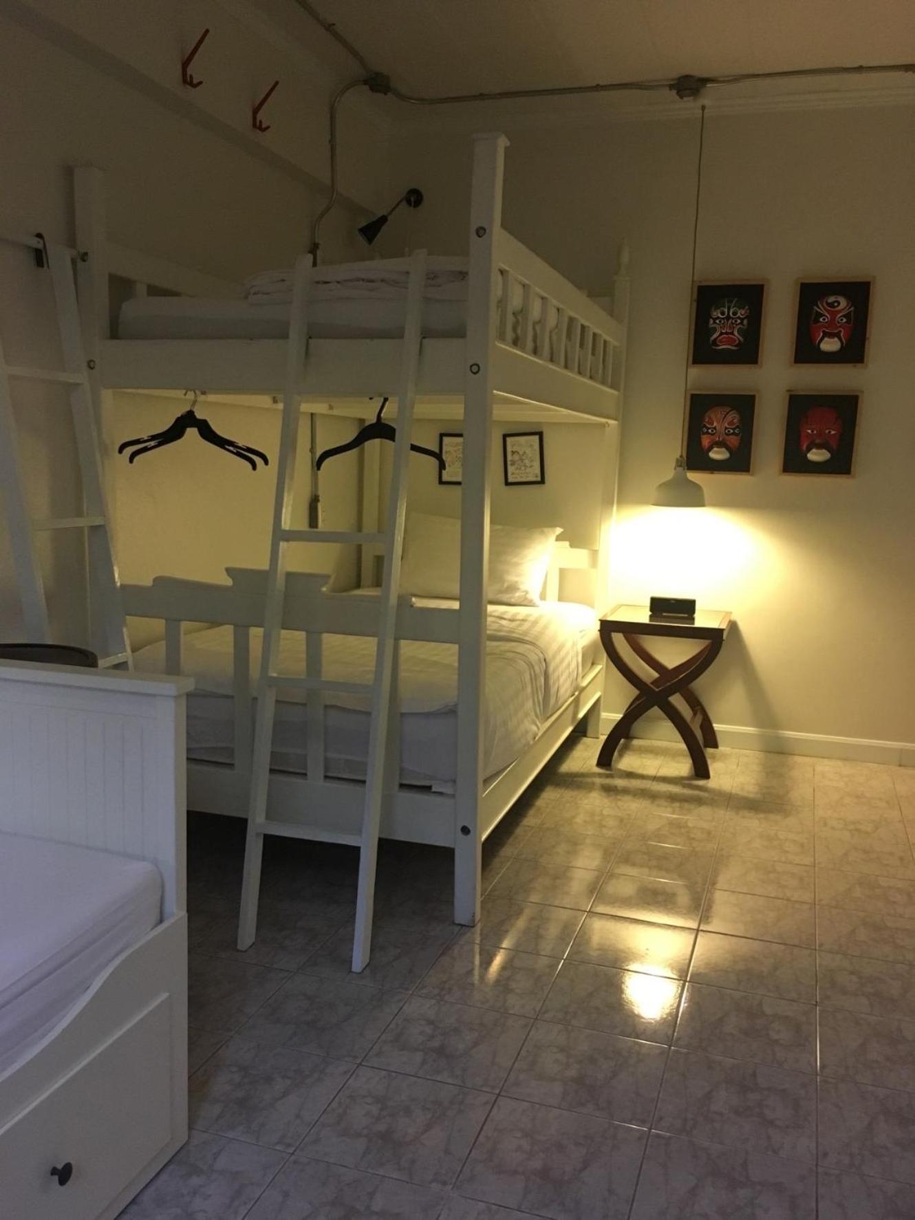 Хостел Bed In Town Чіангмай Екстер'єр фото